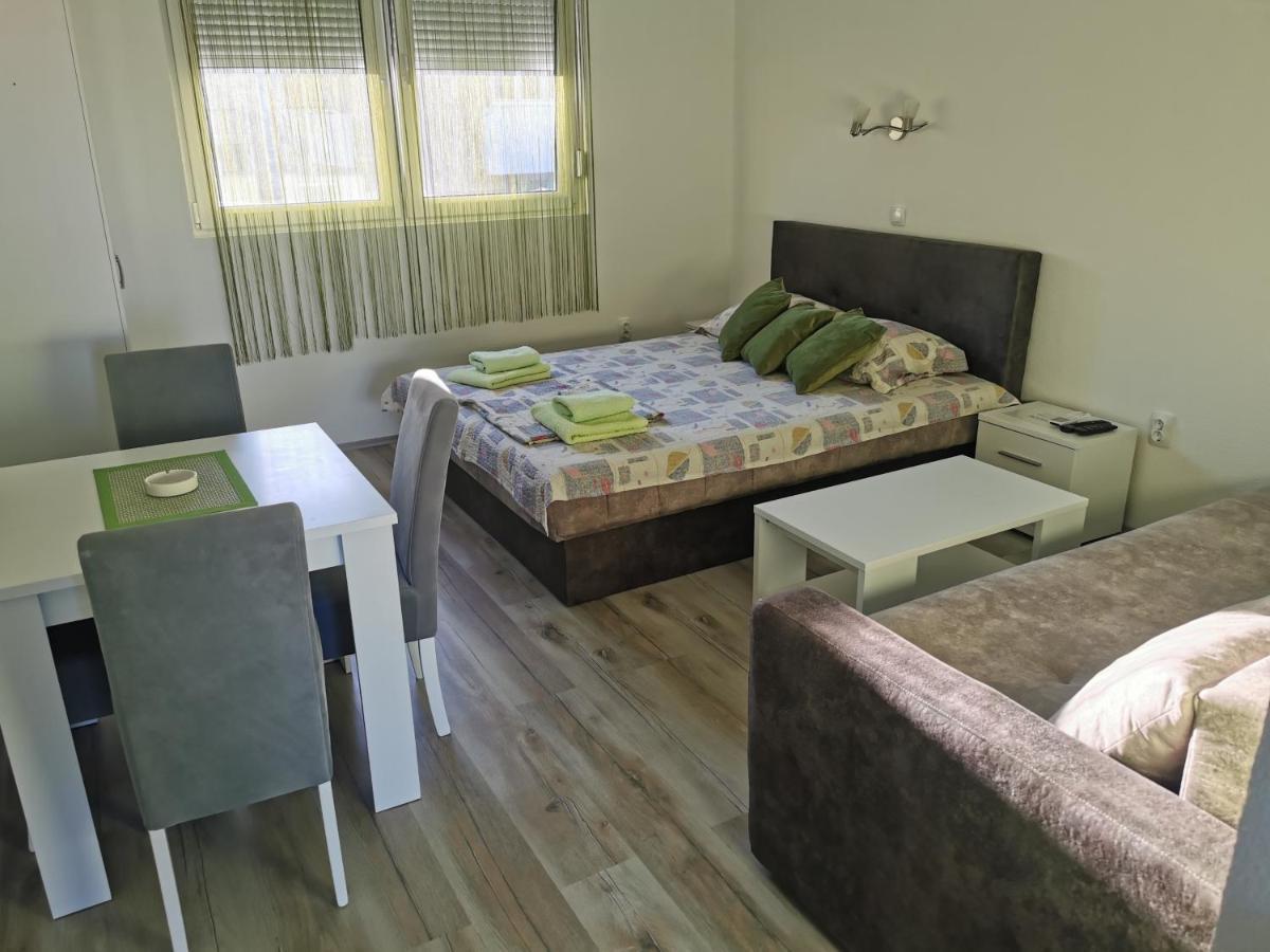 Apartmani Manila, Terme-Popust, Akva Park-Popust, Garazno Mesto Vrnjačka Banja Екстериор снимка